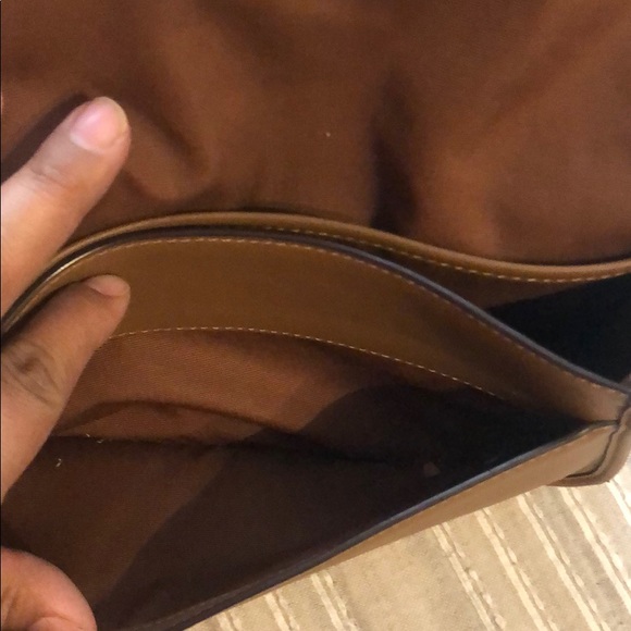 Cross body - Picture 5 of 5